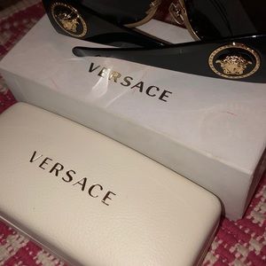 Gianni Versace Black/Gold VE2129-B 100287